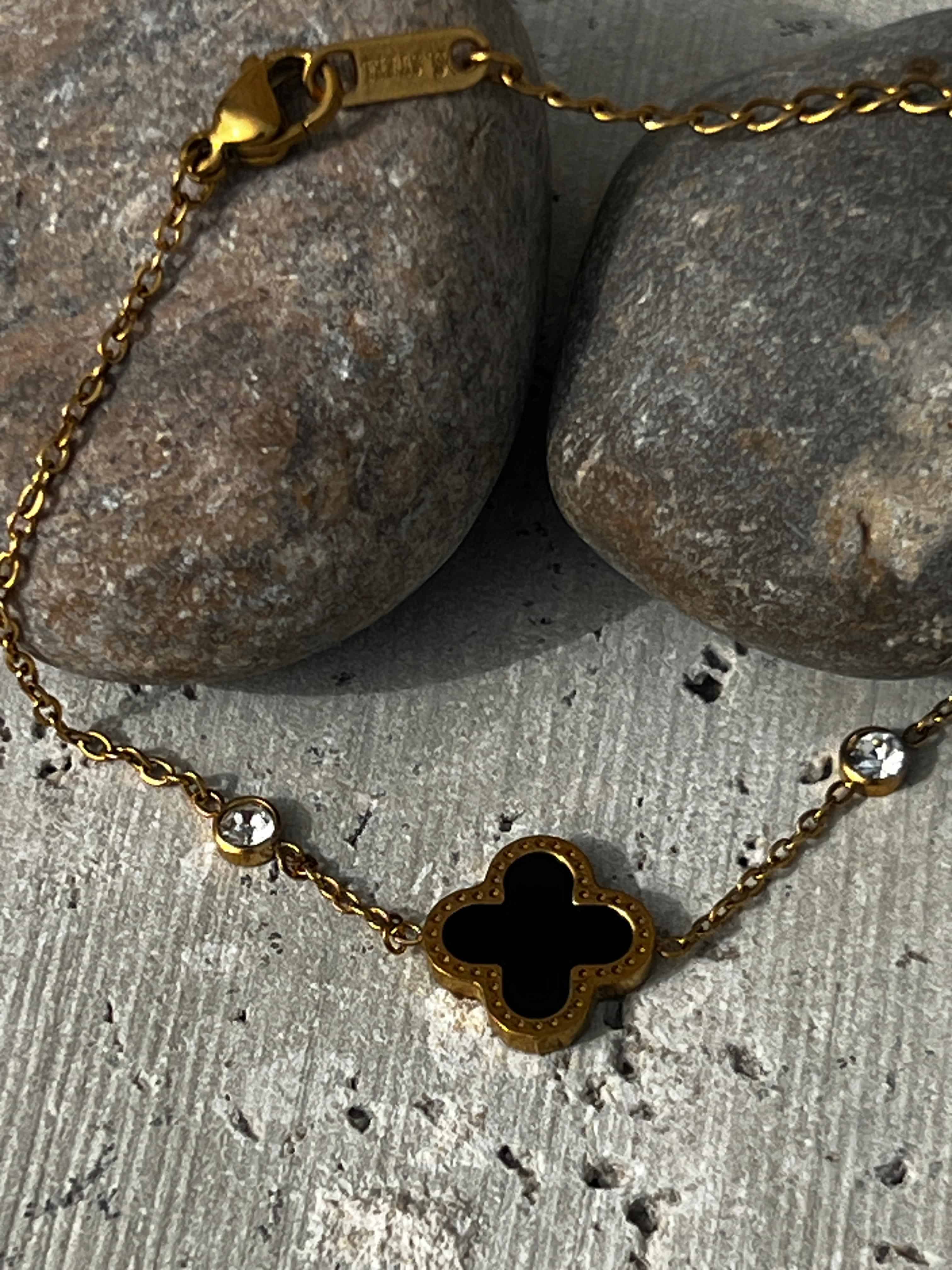 Clover Noir Bracelet - ShopLovii