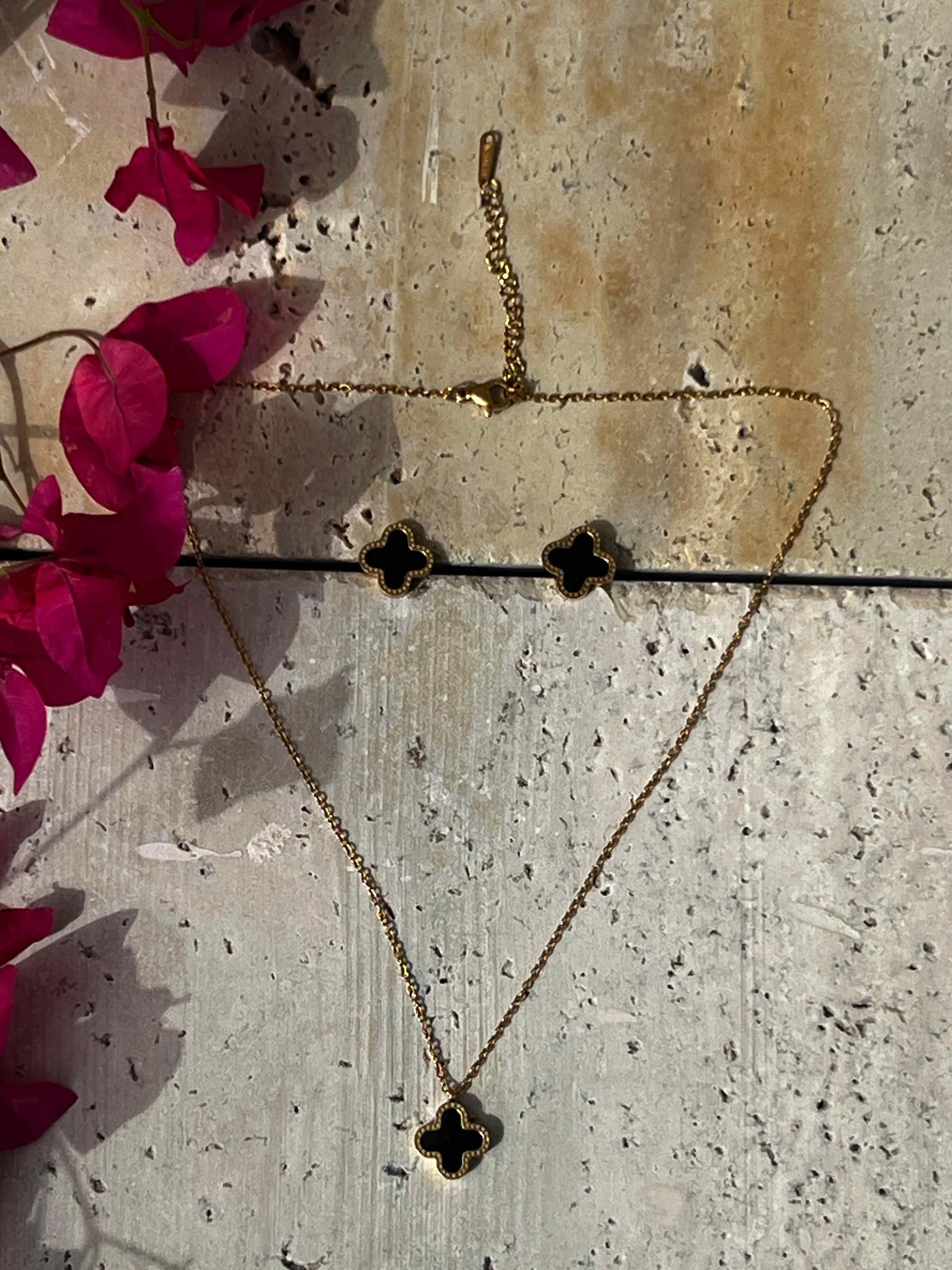 Clover Noir Set - ShopLovii