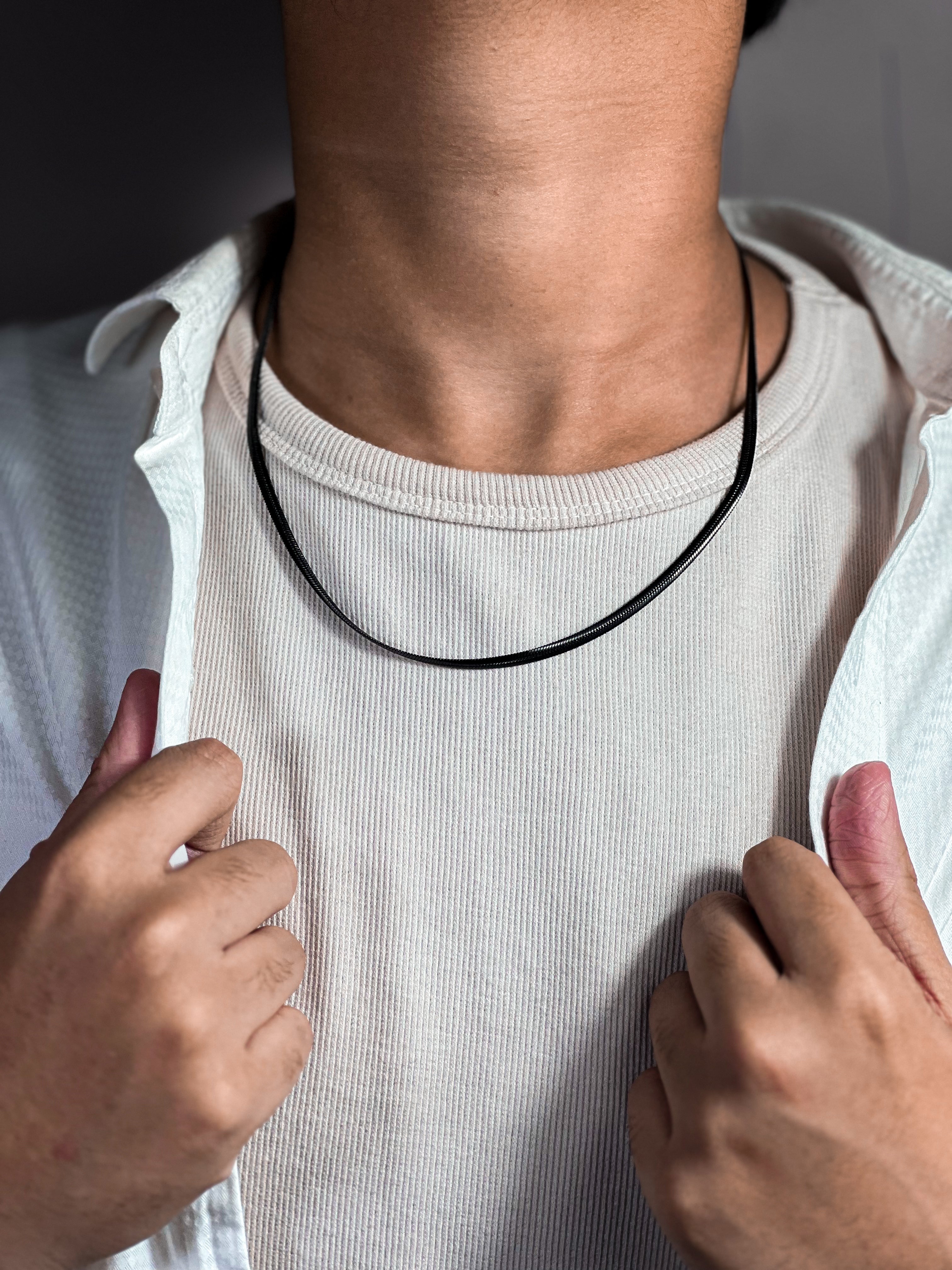 HERRINGBONE CHAIN · 3MM (BLACK)