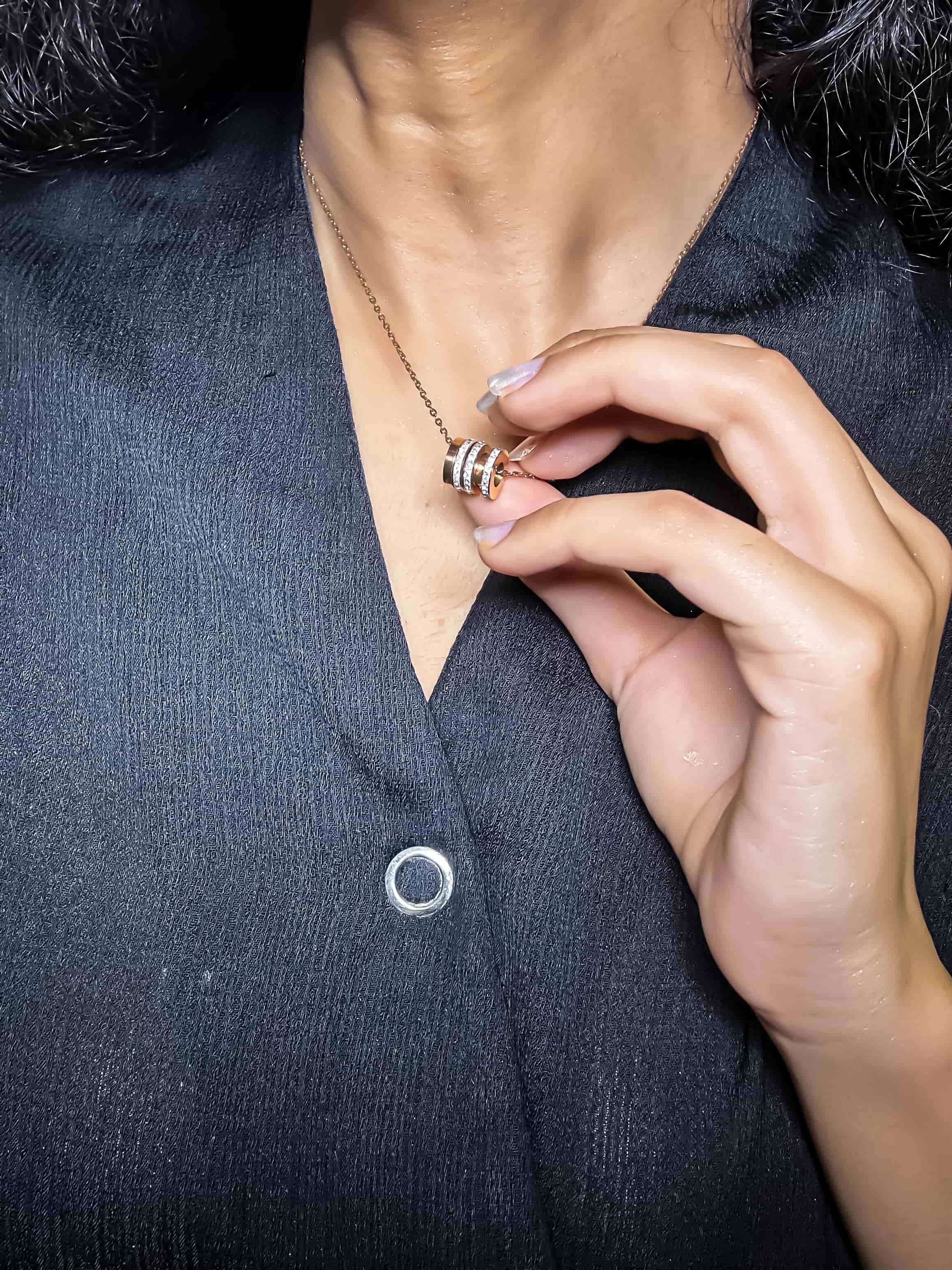 The Verona Band Pendant - ShopLovii