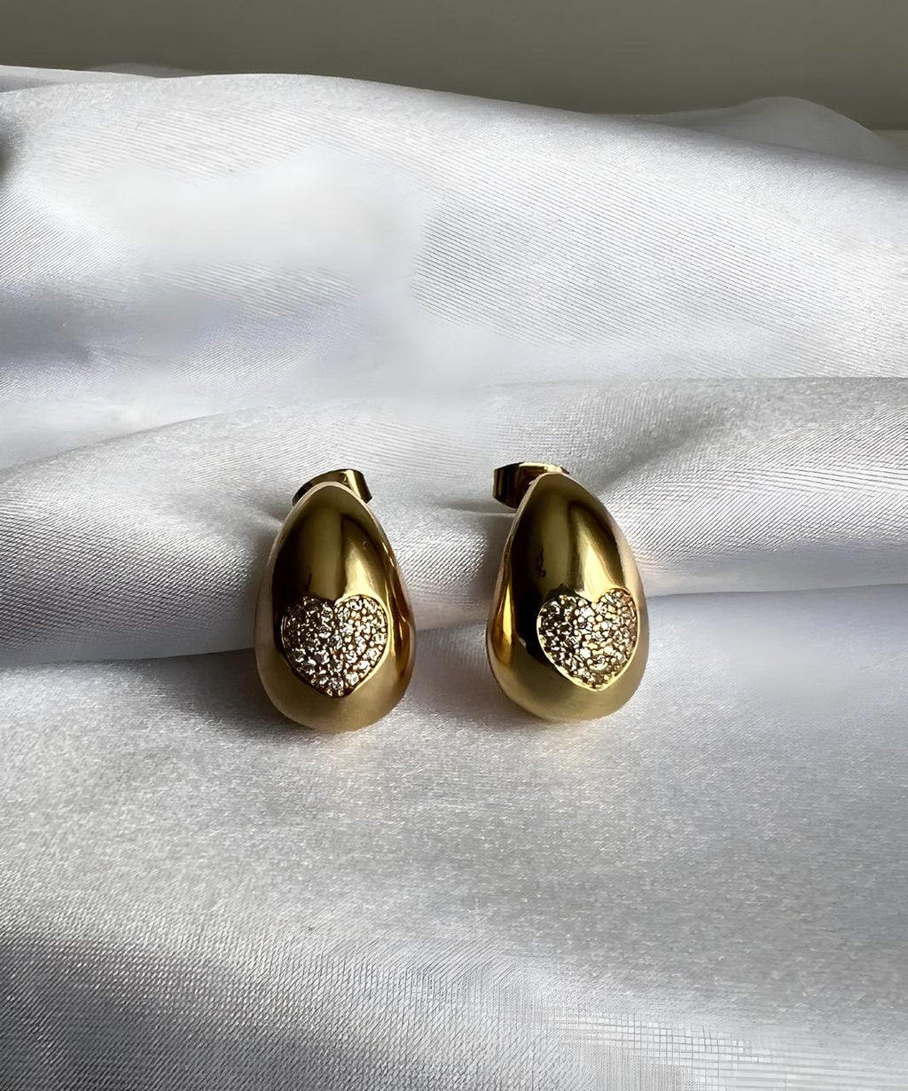 LUNA HEART DROP EARRINGS – GOLD