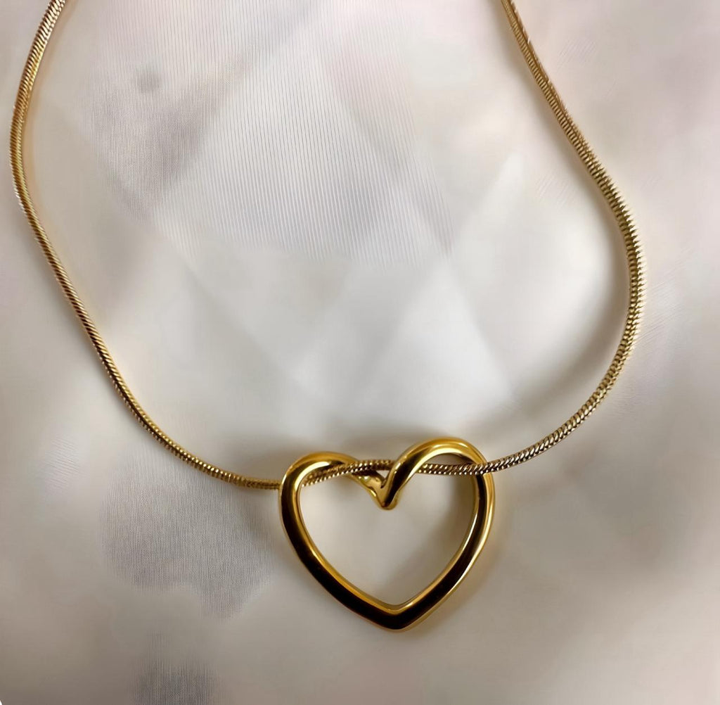 LUNA HEART BRACELET – GOLD