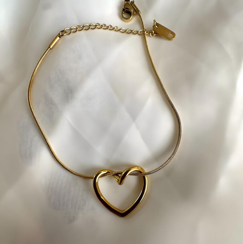 LUNA HEART BRACELET – GOLD