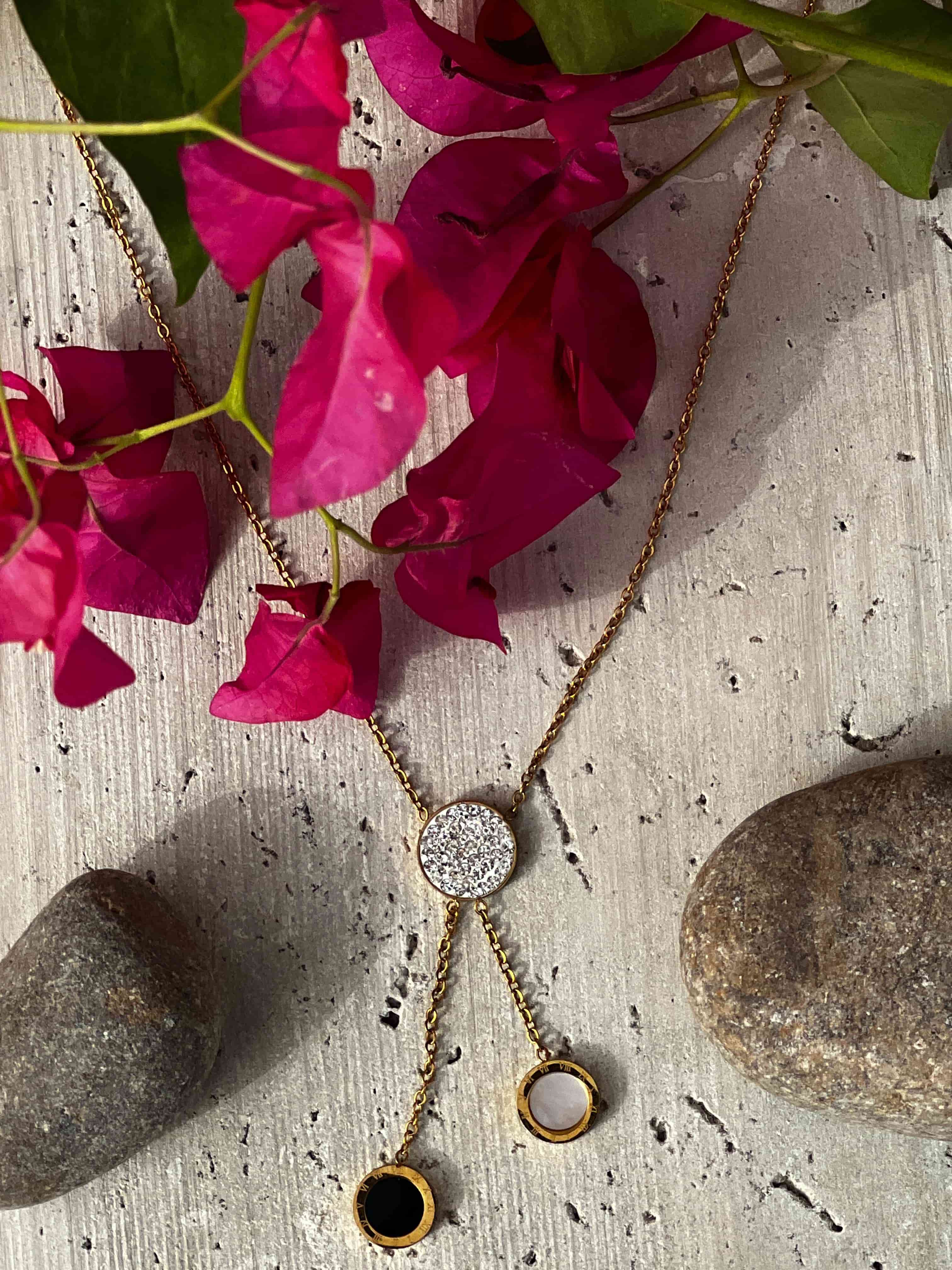 The Triad Pendant - ShopLovii